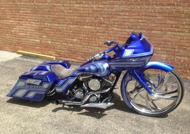 alligator motorcycle seat custom cycle seat harley davidson chicago Illinois indiana exotic skin design high end bagger big wheel bagger cycle seats by vos dave vos customs by vos cycle seats chopper