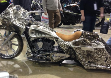 alligator motorcycle seat custom cycle seat harley davidson chicago Illinois indiana exotic skin design high end bagger big wheel bagger cycle seats by vos dave vos customs by vos cycle seats chopper